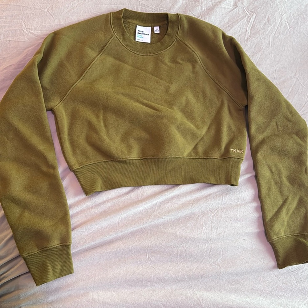 Aritzia olive cropped fleece